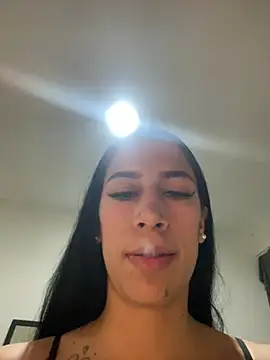 Snapshot of aurorarusso1 chatting on July 6, 2026, 1:01 am aurorarusso1 online show from July 6, 2026, 1:01 am
