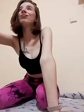Snapshot of Ameli_p chatting on July 11, 2026, 9:48 pm Ameli p online show from July 11, 2026, 9:48 pm