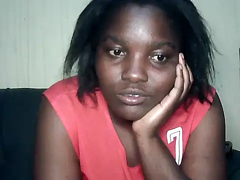 Snapshot of Latifa254 chatting on July 6, 2026, 4:53 pm Latifa254 online show from July 6, 2026, 4:53 pm