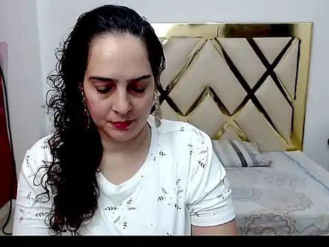 Snapshot of rebecamontero chatting on July 6, 2026, 4:42 pm rebecamontero online show from July 6, 2026, 4:42 pm