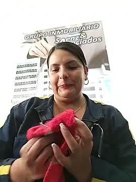 Snapshot of YINNA__24 chatting on July 11, 2026, 1:22 pm YINNA 24 online show from July 11, 2026, 1:22 pm