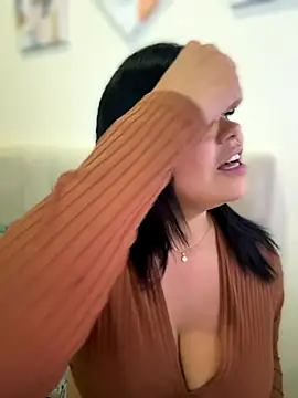 Snapshot of AliceStarshine chatting on November 3, 2025, 2:39 am AliceStarshine online show from November 3, 2025, 2:39 am