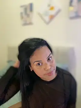 Snapshot of AliceStarshine chatting on November 21, 2025, 11:37 pm AliceStarshine online show from November 21, 2025, 11:37 pm