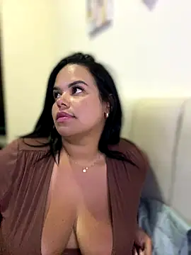 Snapshot of AliceStarshine chatting on November 17, 2025, 6:17 am AliceStarshine online show from November 17, 2025, 6:17 am