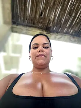 Snapshot of AliceStarshine chatting on December 15, 2025, 7:41 pm AliceStarshine online show from December 15, 2025, 7:41 pm