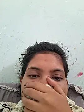 Snapshot of Sexy-pari1 chatting on July 5, 2026, 1:21 am Sexy-pari1 online show from July 5, 2026, 1:21 am