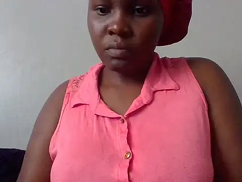 Snapshot of lieblingharie chatting on July 10, 2026, 11:43 am lieblingharie online show from July 10, 2026, 11:43 am