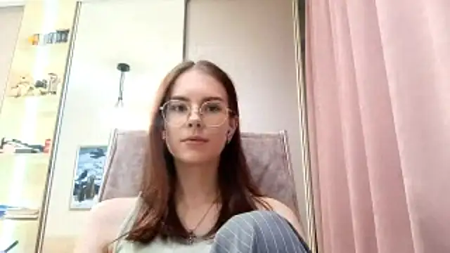Snapshot of BrawAlly chatting on July 8, 2026, 10:49 am BrawAlly online show from July 8, 2026, 10:49 am