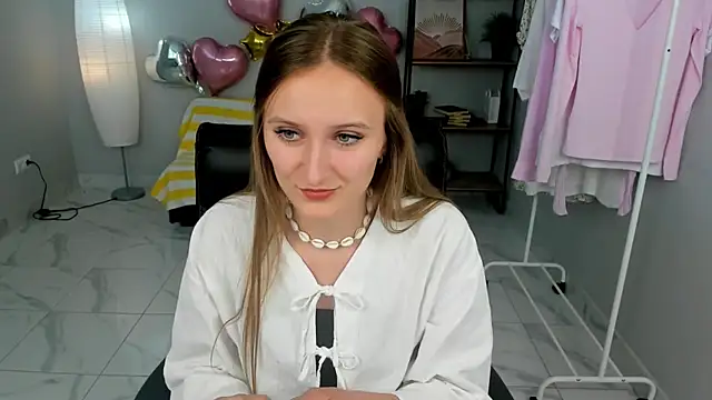 Snapshot of Melissa_Bryant chatting on July 8, 2026, 11:44 am Melissa Bryant online show from July 8, 2026, 11:44 am
