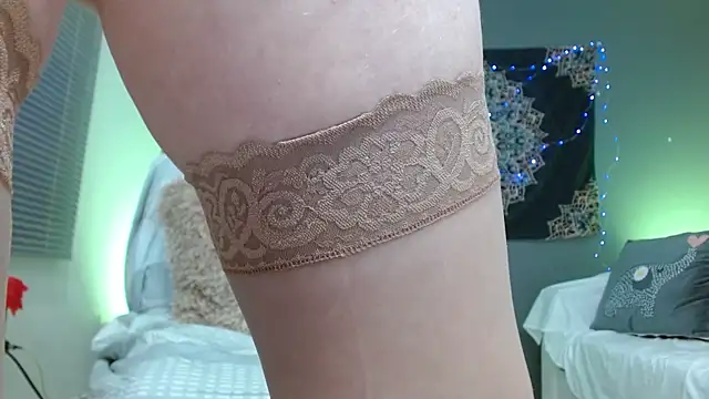 katiasupreme1 online show from December 14, 2025, 5:18 pm