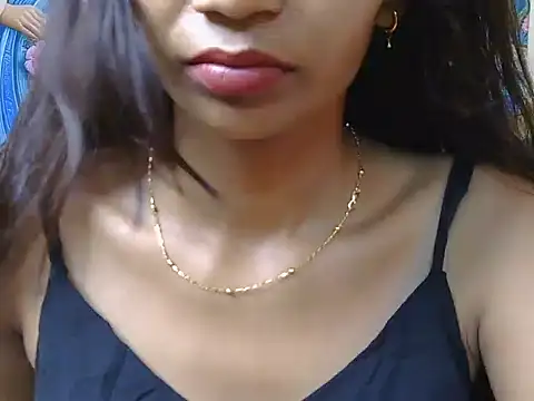 Snapshot of Yours-kavya chatting on July 9, 2026, 4:35 am Yours-kavya online show from July 9, 2026, 4:35 am