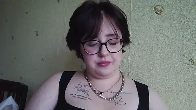 Snapshot of NessaLiberta chatting on July 9, 2026, 1:10 pm NessaLiberta online show from July 9, 2026, 1:10 pm