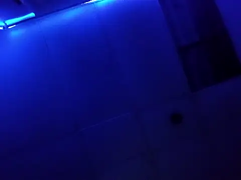 bruzzz666 online show from July 22, 2026, 4:14 am