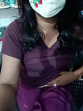 Snapshot of sanjuvermas chatting on July 11, 2026, 9:31 am sanjuvermas online show from July 11, 2026, 9:31 am