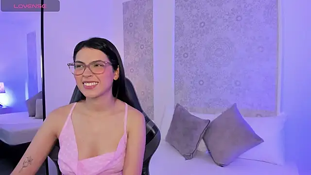 amber piercee online show from July 28, 2026, 7:39 pm