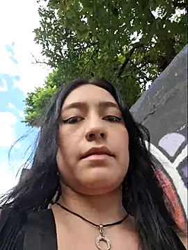  Eveelyn25  online show from July 12, 2026, 10:10 pm