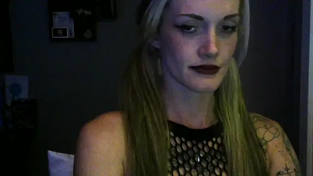 Snapshot of LilithLair chatting on July 9, 2026, 5:52 am LilithLair online show from July 9, 2026, 5:52 am