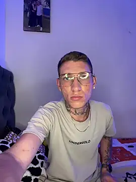 Snapshot of liam_carter2 chatting on July 11, 2026, 9:04 pm liam carter2 online show from July 11, 2026, 9:04 pm