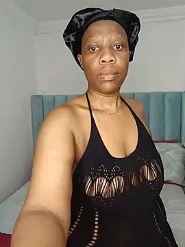 Snapshot of BigBootyPatie chatting on July 11, 2026, 9:37 pm BigBootyPatie online show from July 11, 2026, 9:37 pm