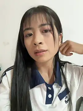 Snapshot of yiyiya520 chatting on July 12, 2026, 8:15 am yiyiya520 online show from July 12, 2026, 8:15 am
