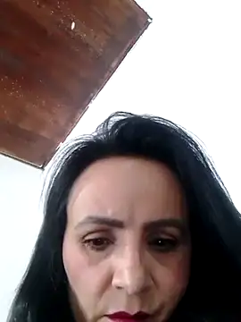Snapshot of Julianna____ chatting on July 14, 2026, 3:18 pm Julianna online show from July 14, 2026, 3:18 pm
