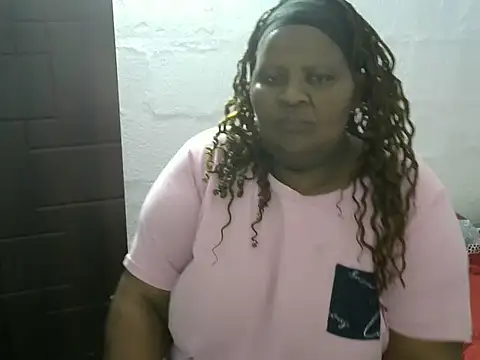 Snapshot of Bigtitz08 chatting on July 16, 2026, 9:01 pm Bigtitz08 online show from July 16, 2026, 9:01 pm