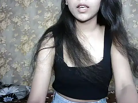 Snapshot of Lusty-_heer chatting on July 13, 2026, 5:23 pm Lusty- heer online show from July 13, 2026, 5:23 pm