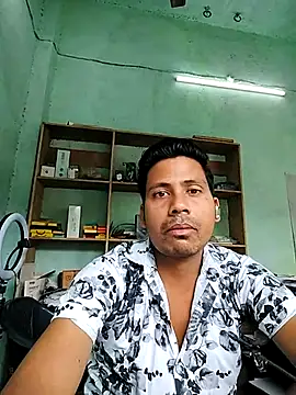Snapshot of guru8340 chatting on July 14, 2026, 4:17 am guru8340 online show from July 14, 2026, 4:17 am
