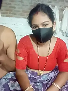 Snapshot of Indiansexycouple1 chatting on July 15, 2026, 10:39 pm Indiansexycouple1 online show from July 15, 2026, 10:39 pm