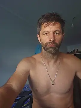 Snapshot of AndrejZa chatting on July 14, 2026, 3:18 pm AndrejZa online show from July 14, 2026, 3:18 pm