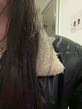 Snapshot of dana_Lu chatting on July 16, 2026, 3:47 am dana Lu online show from July 16, 2026, 3:47 am