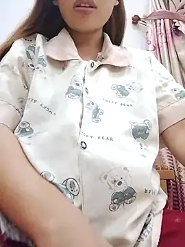 Snapshot of Mili-20 chatting on July 24, 2026, 1:40 pm Mili-20 online show from July 24, 2026, 1:40 pm
