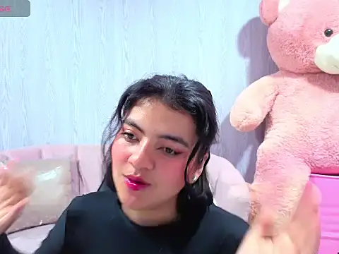 Snapshot of amalia_a chatting on July 25, 2026, 1:39 pm amalia a online show from July 25, 2026, 1:39 pm