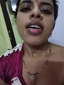 Snapshot of DesiCutie01 chatting on July 17, 2026, 12:35 pm DesiCutie01 online show from July 17, 2026, 12:35 pm