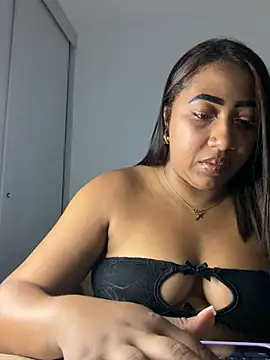 Snapshot of Candymorena_sexyyy chatting on July 17, 2026, 4:53 am Candymorena sexyyy online show from July 17, 2026, 4:53 am