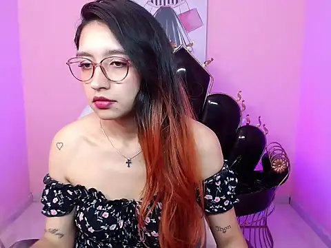 Snapshot of Nahomi_xxx chatting on July 17, 2026, 4:21 am Nahomi xxx online show from July 17, 2026, 4:21 am