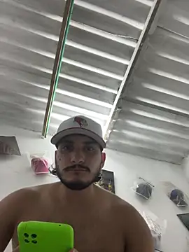 Snapshot of Piedrahita03 chatting on July 17, 2026, 11:35 pm Piedrahita03 online show from July 17, 2026, 11:35 pm