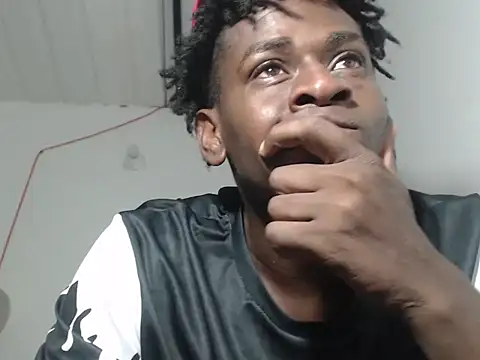 Snapshot of locodelavida13 chatting on July 18, 2026, 8:17 pm locodelavida13 online show from July 18, 2026, 8:17 pm