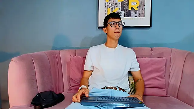 Keny Romero online show from July 22, 2026, 3:36 pm