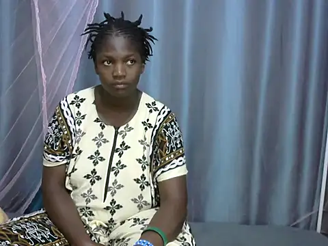 Snapshot of Shee_zuli chatting on July 21, 2026, 5:20 am Shee zuli online show from July 21, 2026, 5:20 am
