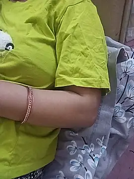 Lovely-Pihu online show from July 25, 2026, 11:05 am