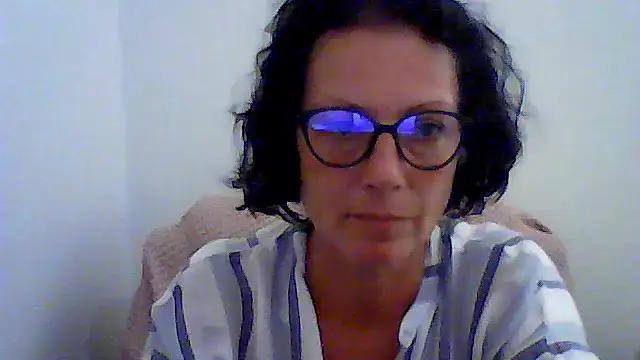 Snapshot of Arina9652 chatting on July 27, 2026, 3:41 pm Arina9652 online show from July 27, 2026, 3:41 pm