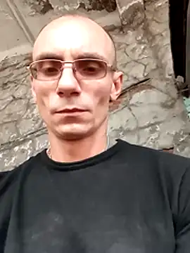 Snapshot of Andrei400308 chatting on July 24, 2026, 3:02 am Andrei400308 online show from July 24, 2026, 3:02 am