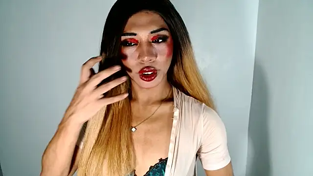 Snapshot of Vixen_Erotica chatting on July 27, 2026, 11:17 am Vixen Erotica online show from July 27, 2026, 11:17 am