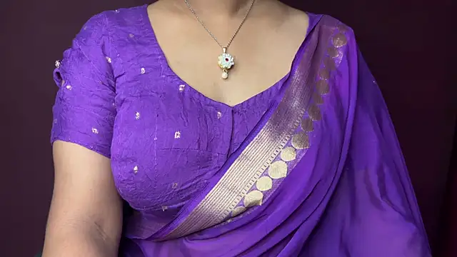 Snapshot of Hi_Rashi chatting on July 26, 2026, 4:58 pm Hi Rashi online show from July 26, 2026, 4:58 pm