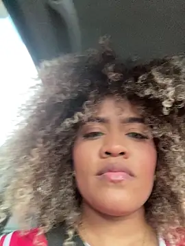 riri brunnete online show from March 2, 2025, 7:52 pm