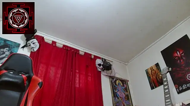 Amanda Valeska online show from April 15, 2026, 7:58 pm