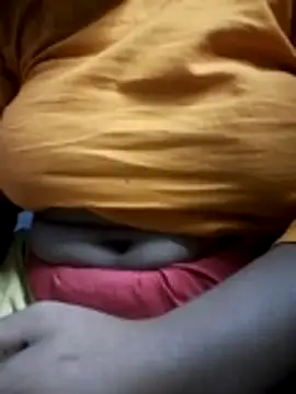 Snapshot of Suva_noty chatting on July 26, 2026, 7:21 pm Suva noty online show from July 26, 2026, 7:21 pm