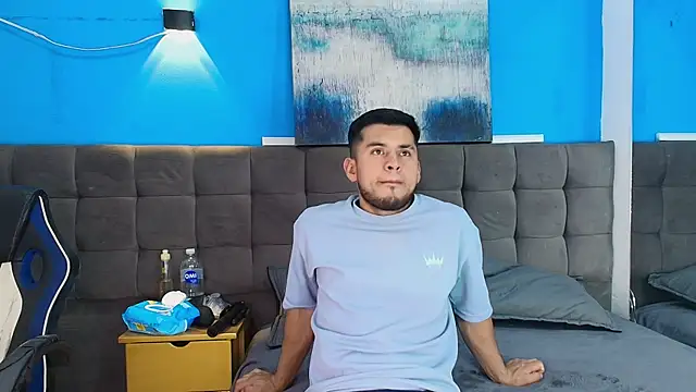 ThiagoVegga online show from July 31, 2026, 4:45 am