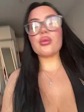EvaFoxxy  online show from August 2, 2026, 4:22 am